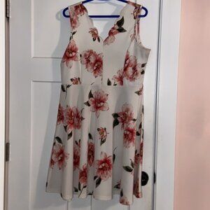 Floral Sleeveless Scalloped Dress - White and Pink